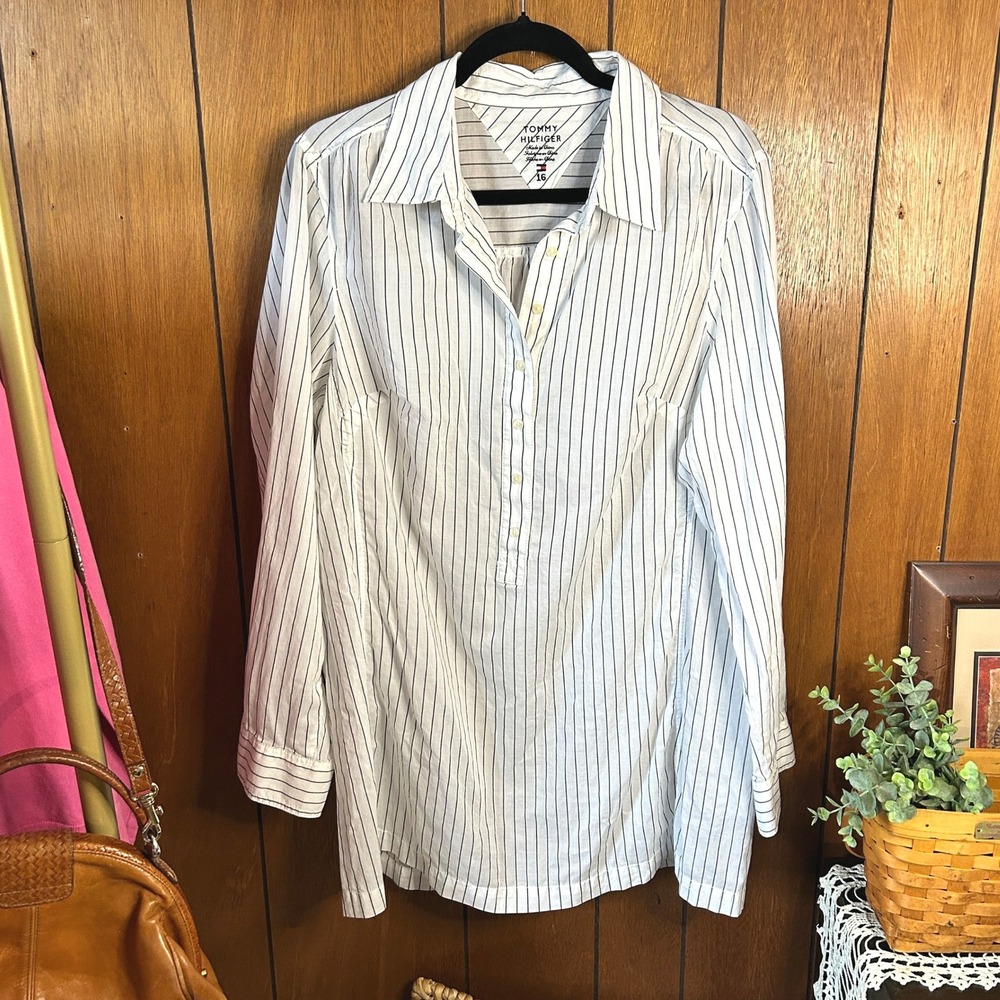 Vintage Tommy Hilfiger White & Blue Striped Lightweight Quarter Button Shirt